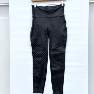 Spanx High Waist Faux Leather  Womens Moto Leggings M Quilted Edgy Biker Rock